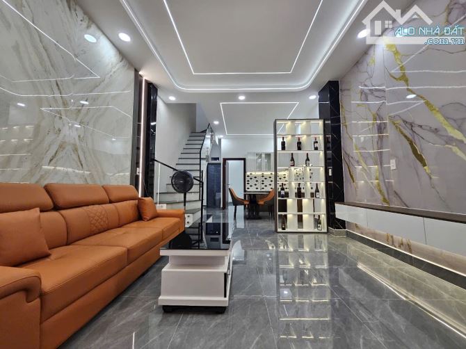 Nhà 1 trệt 1 lầu đẹp lung linh, Diện tích: 4x14m, hẻm xe hơi 4 chỗ, Hà Huy Giáp - 3