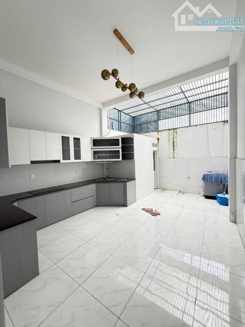🔥Nhà 4 Tầng hẻm 6m. đường HÀ HUY GIÁP phường THẠNH LỘC Q12.dt 175m2 (5.7mx38m) 💵 10,5tỷ. - 3