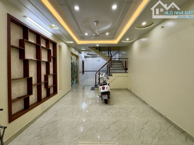 Nhà 4 tầng mặt ngõ thông Đằng Hải kinh doanh buôn bán tốt - 3