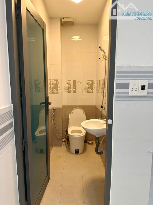 Nhà 2 tầng hẻm thông đường Phạm Thế Hiển P6 Q8. Giá 4,5 tỷ TL - 3