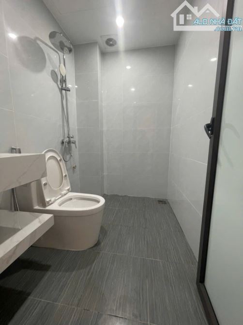 Ô TÔ ĐỖ CỬA _THANG MÁY🏘️ 5 TẦNG  X 35 M2_ #CẦUDIỄN_BẮCTỪLIÊM_💰CHỈ 8,X TỶ - 3