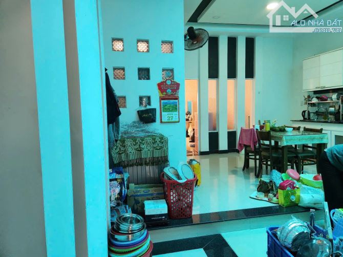 Nhà hẻm Liên Hoa Nha Trang dt 100m2 2pn 2wc giá chỉ 2ty7 - 3