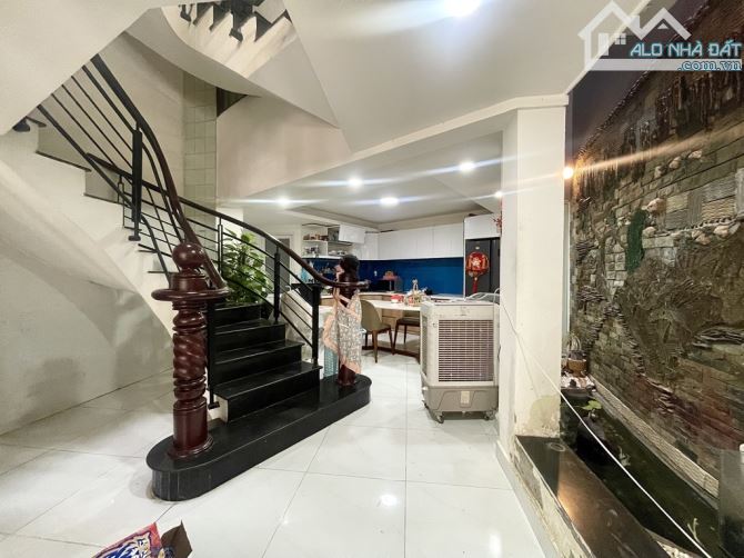 NHÀ BÁN HẺM THÔNG LÊ THÁNH TÔN Q1, NỞ HẬU, ĐANG CHO THUÊ, GIÁ 11.9 TỶ - 3