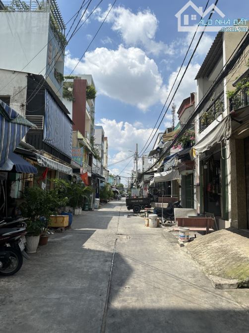 NHÀ NGAY CHỢ BÌNH TRỊ ĐÔNG - DTSD GẦN 90m2 - KHÔNG LỘ GIỚI - HẺM THÔNG 🧨🧨 - 3