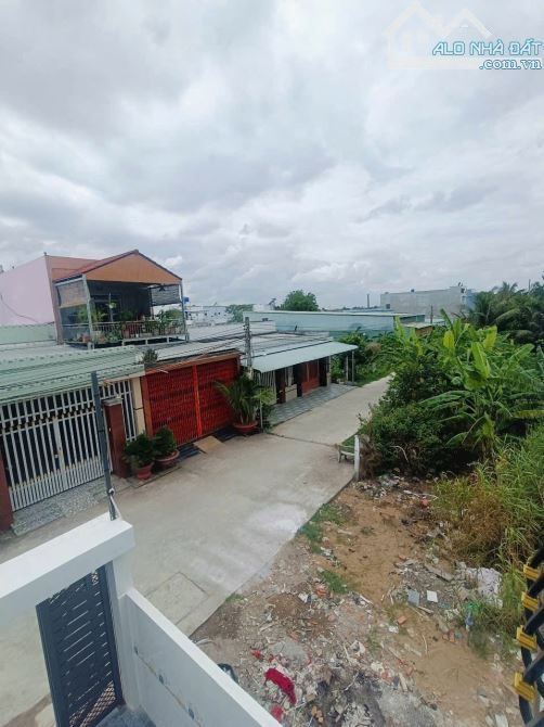 Nhà ấp 3 Tân Bửu 1 trệt 2 lầu mới xây đường xe tải đã hoàn công - 3