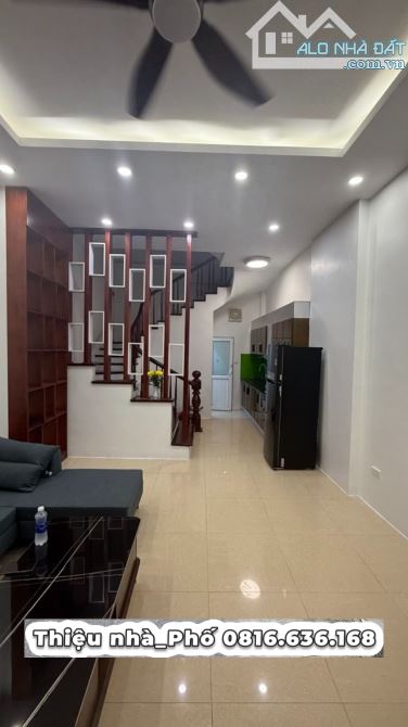 🏡 BÁN NHÀ NGÕ 718 ĐƯỜNG LÁNG – 47M² – 7 TẦNG – MẶT TIỀN 4,3M – GIÁ 11,8 TỶ – TRUNG TÂM - 3