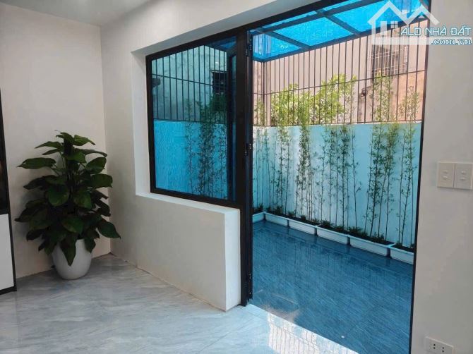 Bán căn nhà 3 tầng ngõ phố Bình Lộc, ph Lê Thanh Nghị, TP HP, 90m2, mt 4.89m, 3 ngủ, 2vs - 3