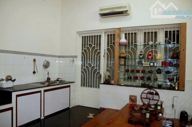 Nhà Cho Thuê Khu VIP xe hơi xa tải đậu Hẻm  Nguyên Hồng - 3