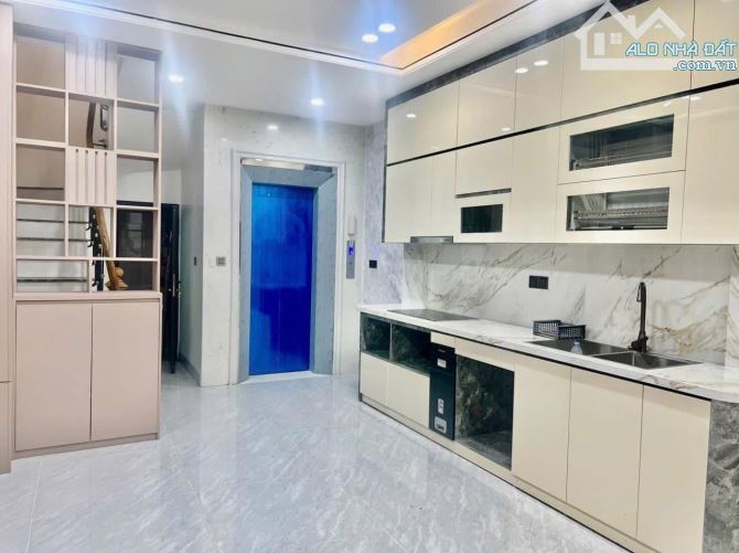 BÁN NHÀ MỚI 6 TẦNG – PHỐ TRẠM LONG BIÊN – 65M² – MẶT TIỀN 5,2M – CHỈ 15,5 TỶ - 3