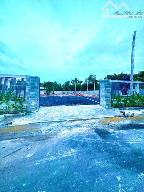 LÔ ĐẤT VIEW CÁNH ĐỒNG LÚA CỰC ĐẸP, KẾ BÊN THỊ TRẤN,THỔ CƯ, CÁCH BIỂN CHỈ 10 PHÚT DI CHUYỂN - 3