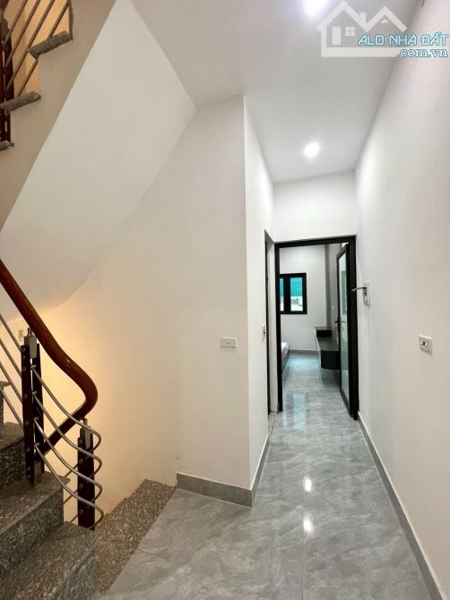 TAM TRINH , 35M2 , NHÀ SÁT PHỐ , 3 GÁC ĐỖ CỬA , LÔ GÓC 2 THOÁNG , FULL NỘI THẤT , 7,6 TỶ - 3