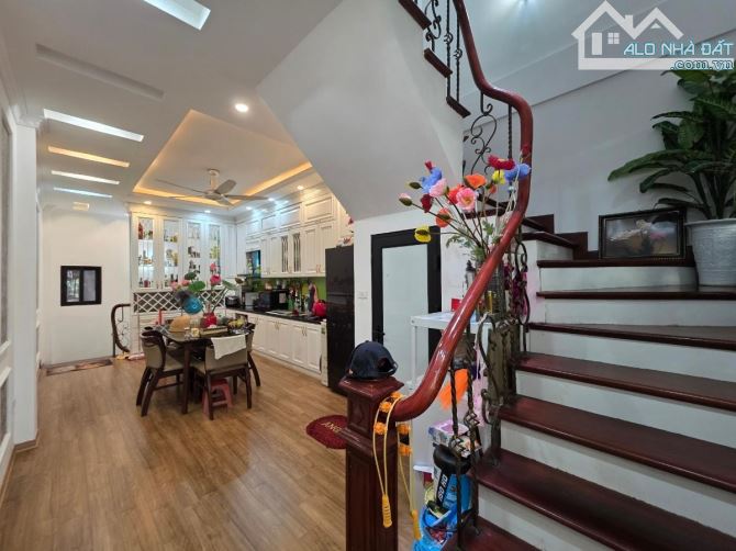 Bán Nhà Văn Quán Phố Phùng Hưng  Ô Tô Tránh Kinh Doanh Nhỏ 50m2 4 Tầng Giá 12.5 Tỷ - 4