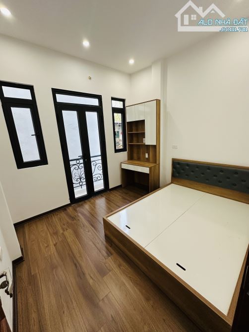 Nhà Dân Lô Góc 3 Thoáng Nội Thất Đẹp , Giá Tốt Nhất Thị Trường - 4