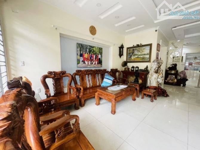 🏡 BIỆT THỰ ĐẲNG CẤP – KỀ BÊN KHU SALA Q2 – NHÀ TỰ XÂY TÂM HUYẾT – DIỆN TÍCH KHỦNG 404M² - 4
