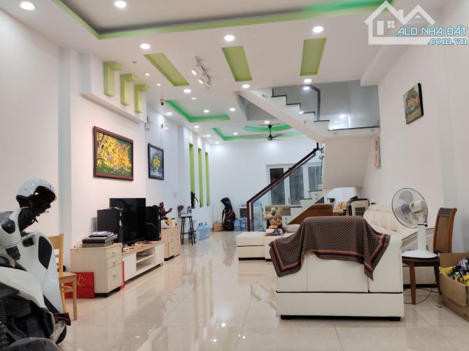 11.5 tỷ- BÁN CĂN NHÀ PHỐ 3 TẦNG, KHU HIMLAM PHÚ ĐÔNG ,P.an bình ,dĩ an ,bình dương- hcm - 3