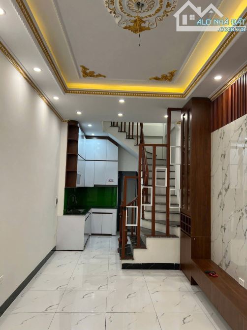 Rẻ nhất Dương Nội, ỷ la: 32m2, 5 tầng; 4.6 tỷ - 4