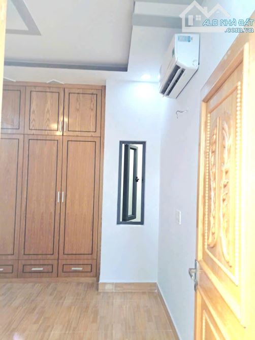 11 triệu💥Nhà thuê đẹp mới 3PN 3WC💥 Đường số  4 Phường 16  Gò Vấp 4x13m Sân để xe - 4