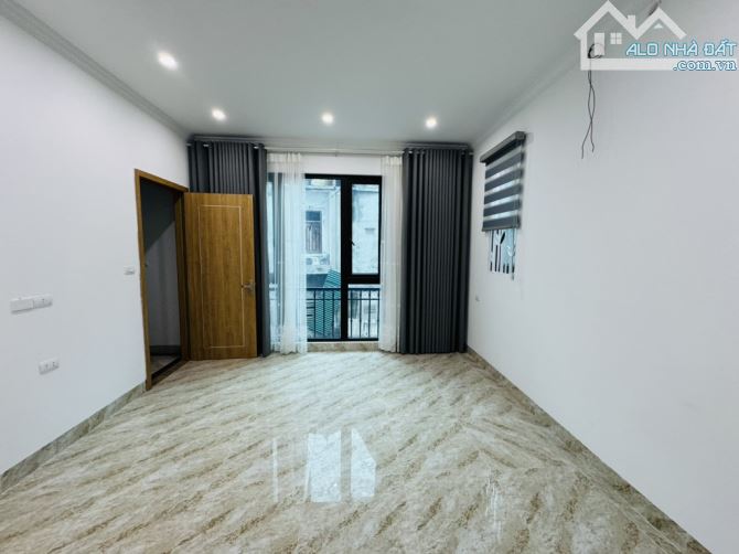 🚗 PHÂN LÔ – Ô TÔ ĐỖ CỬA – VÀI BƯỚC RA Ô TÔ TRÁNH 🏡 NHÀ 5 TẦNG MỚI ĐẸP – LÔ GÓC – THANG M - 4
