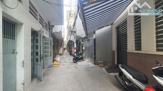 Nhà 2 MT đường Nguyễn Thanh Tuyền - DT: 5.8 x 17m , 4 tầng đẹp Giá 14.5 Tỷ còn TL - 4