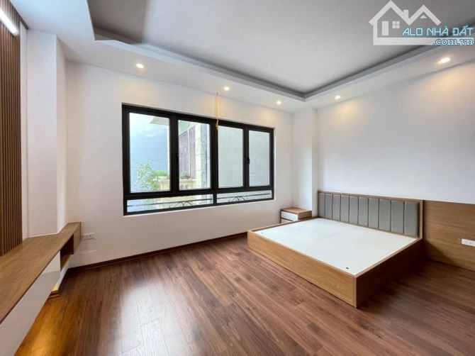 TRẦN KHÁT CHÂN MÀ RẺ HƠN VÀNH ĐAI 3 - 4