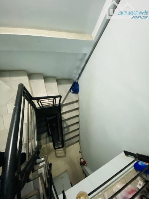 ĐIỆN BIÊN PHỦ P 17 BT LÔ GÓC 9PN 9WC 3 TẦNG 74M2 - 4