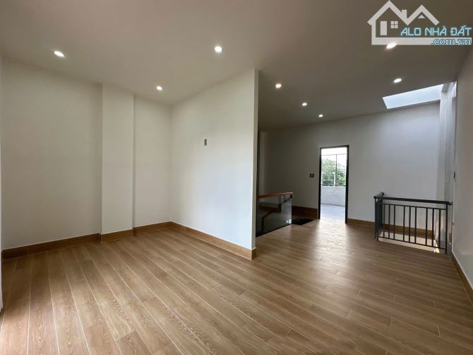 Nhà 1 Trệt 2 Lầu - Thiết Kế Hiện Đại - Tặng Nội Thất - Khu Phố An Ninh - 4