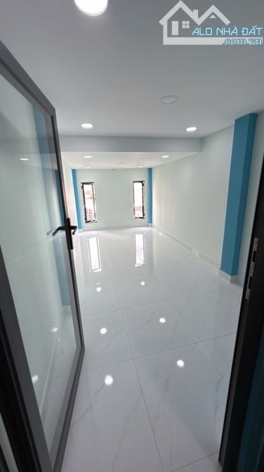 Nhà đẹp Gò Vấp Nguyễn Thái Sơn P.7 ngang 2,6m dài 8m 3 tầng HC đủ. - 4