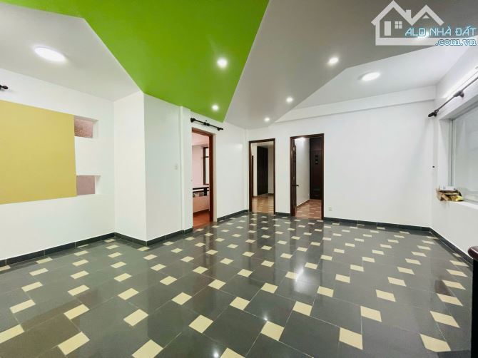 Villa 3 lầu đường Nguyễn An Ninh, Bình Thạnh, DT đất 220m2, giá chỉ 29 tỷ. - 4