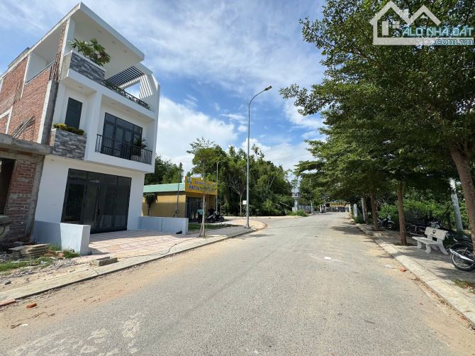 Nhà 3 Tầng Phố Biển - Sổ Hồng Riêng - Giá Chỉ 1,7 Tỷ - 4
