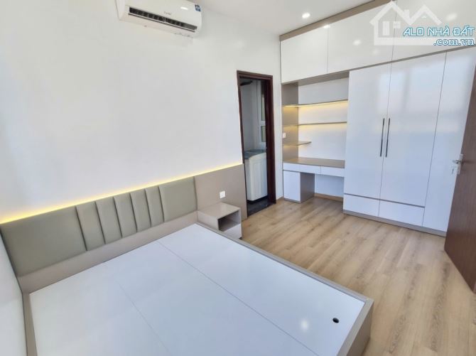 Bán căn hộ KĐT DREAM. DT: 95m, 3N, 2vs, full NỘI THẤT mới đẹp. Giá: 5,6 tỷ - 4