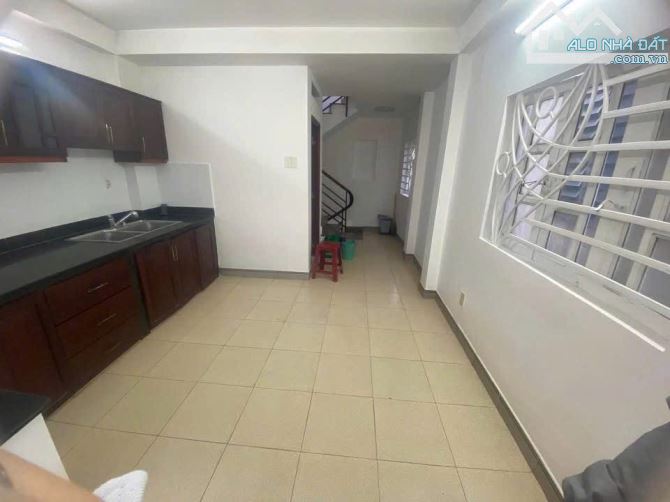 VIP P5, Quận 8, Gần Tạ Quang Bửu, 4 tầng, đường nhựa 8m, 4x11m, chỉ 6,6 tỷ - 4