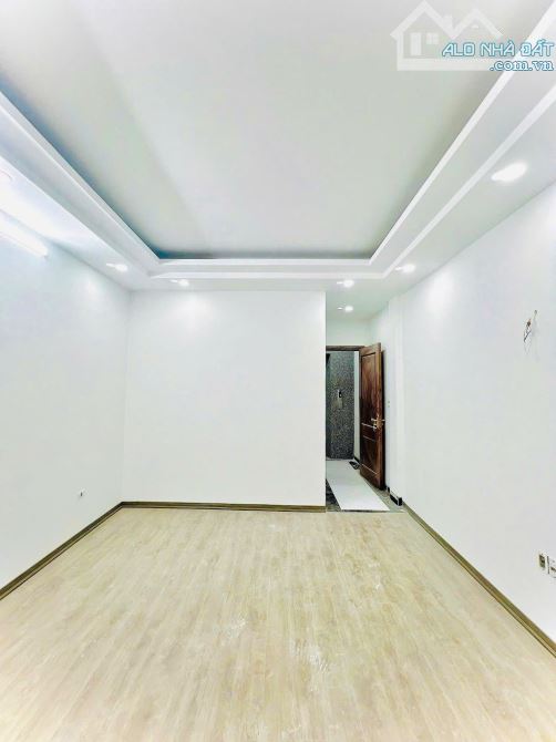 👉 TRUNG TÂM BÁCH KINH XÂY – NHÀ MỚI 5 TẦNG THANG MÁY – TẶNG NỘI THẤT - GẦN PHỐ - NHÀ ĐẸP - 4