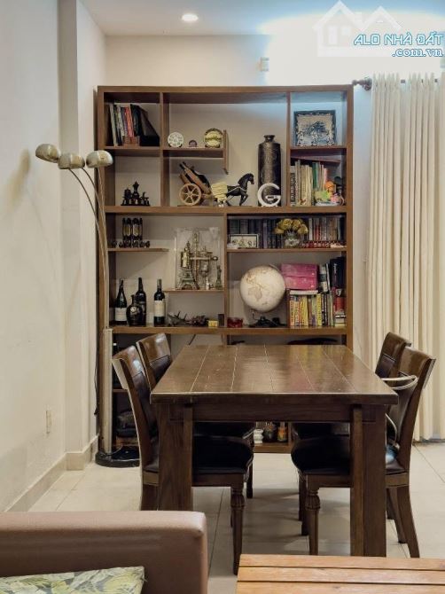 HẺM NHỰA ÔTÔ TRÁNH - CẠNH CV LÀNG HOA GÒ VẤP - 120M2 2 TẦNG ( 8 X 15 ) 13.2 TỶ - 4