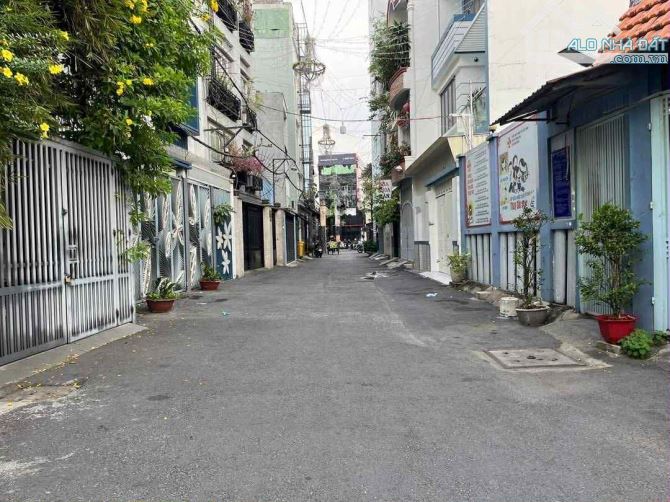 🇻🇳Quận Tân Phú,Đường Tô Hiệu,dt:33mx59m,tổng gần 2000n2,giá:250 tỷ - 4