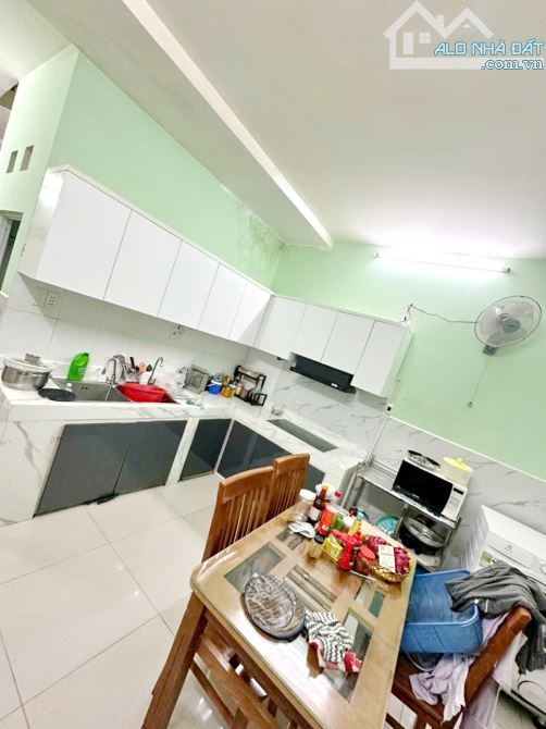 Bán nhà 2 lầu hẻm ba gác đường Nguyễn Thị Tần P.2 Quận 8 - 4