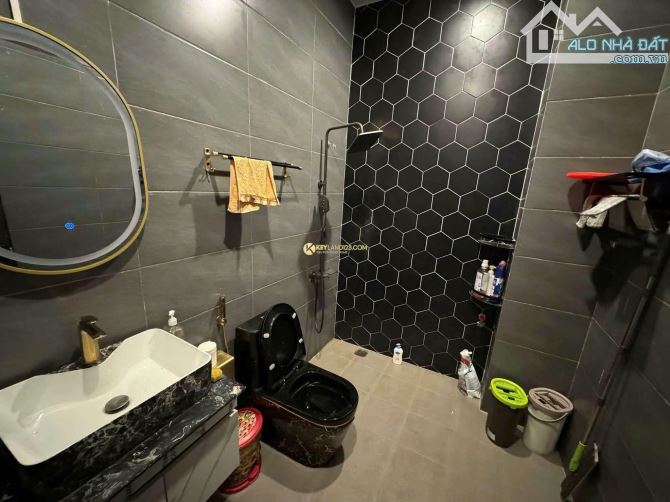 BÁN NHÀ PHỐ 3 TẦNG, VỊ TRÍ ĐẮC ĐỊA PHƯỜNG LÂM VIÊN- Ô TÔ TẬN NƠI- NỘI THẤT SANG TRỌNG - 4