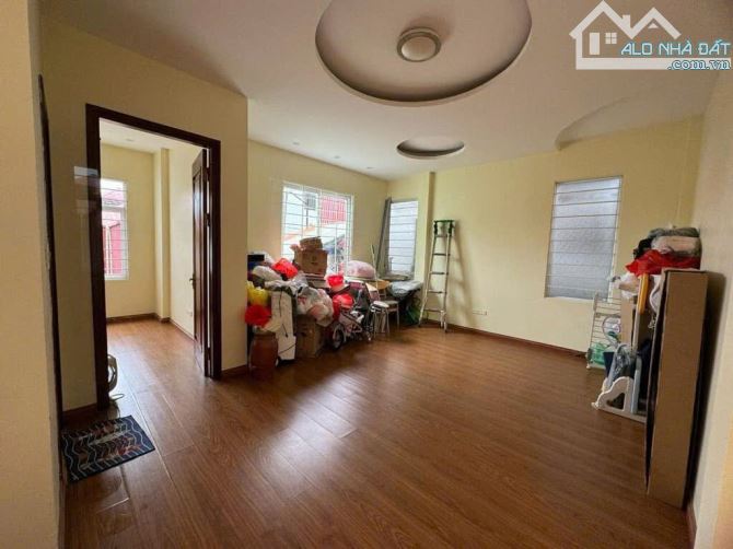 Đường Láng, 69m 5 tầng chỉ 11,9 tỷ, gần trường học, bênh viện khu đô thị - 4