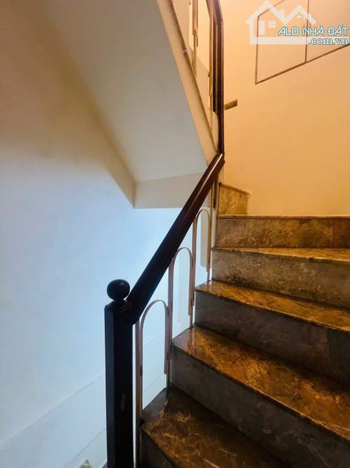 BÁN NHÀ KHU PHÂN LÔ OTO TRÁNH - VỈA HÈ - KD - QUẬN ĐỐNG ĐA - 5 TẦNG - HƠN 7 TỶ - SỔ A4 - 3