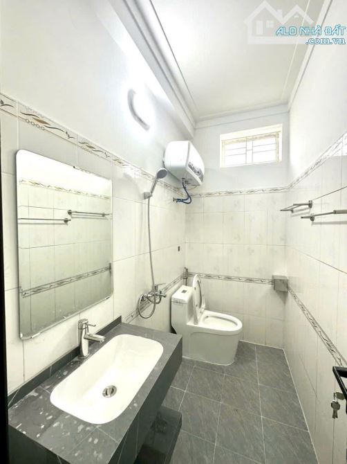 Bán nhà 3 tầng Đông An, Thành Tô, Hải An 52,9m2, giá 2,99tỷ - 4