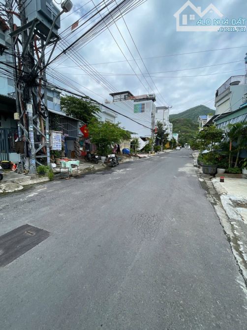 BÁN NHÀ ĐẸP  CĂN GÓC 2 MẶT TIỀN ĐƯỜNG THOÁNG KHU HÒN XỆN DT 71M GIÁ 5TY200 - 4