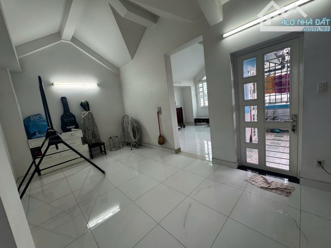 (Hot)Góc 2 mặt tiền hẻm 8m Trường Chinh P14 Tân Bình- Ngang 8m- 4 tầng- giá chỉ 21,3 tỷ tl - 4