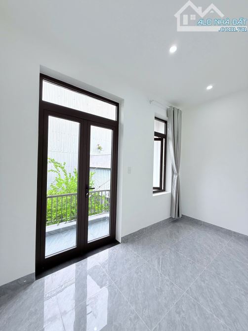 Nhà 2 tầng 2 mê 586/5 ĐIỆN BIÊN PHỦ, cách mặt tiền 4 cái nhà FULL nội thất - 4