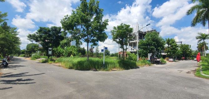 4 LÔ view SÔNG ngay cầu NGUYỄN TRI PHƯƠNG, khu ĐẢO NỔI NAM VIỆT Á - ĐÀ NẴNG - 4x382m² - 4
