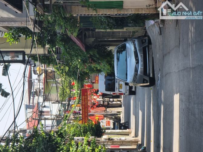 Bán lô đất Cấp 4 Ngõ Ô Tô Tránh Lạc Long Quân Tây Hồ. 90 M MT 5M Giá 22.4 tỷ - 4