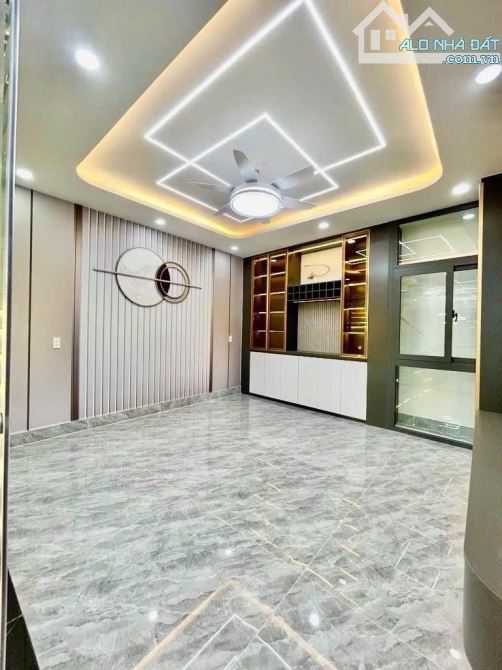 7,7tỷ- Bán nhà 5 tầng- Hương lọi 2- Bình Tân- 4pn- HXH- Sổ riêng - 4