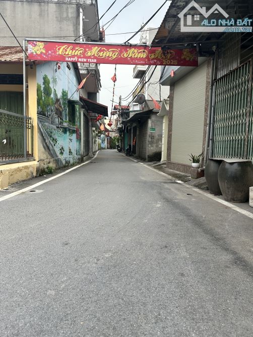 Nhà đơn lập mới tinh hiện đại ngay tại trung tâm thị trấn - 4