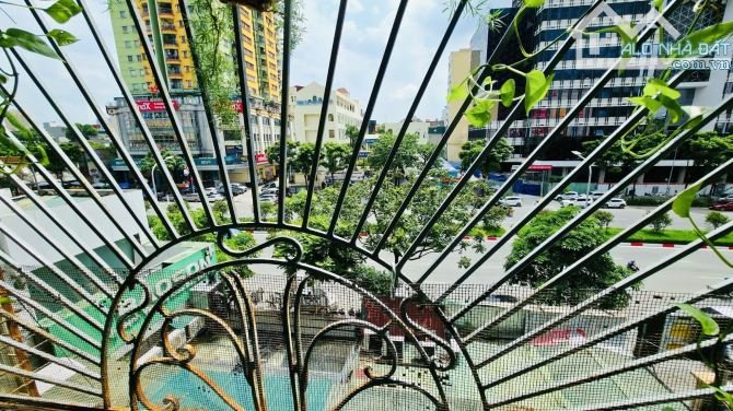 Căn Studio tập thể - hàng xóm Vincom Nguyễn Chí Thanh - view mặt phố - 4
