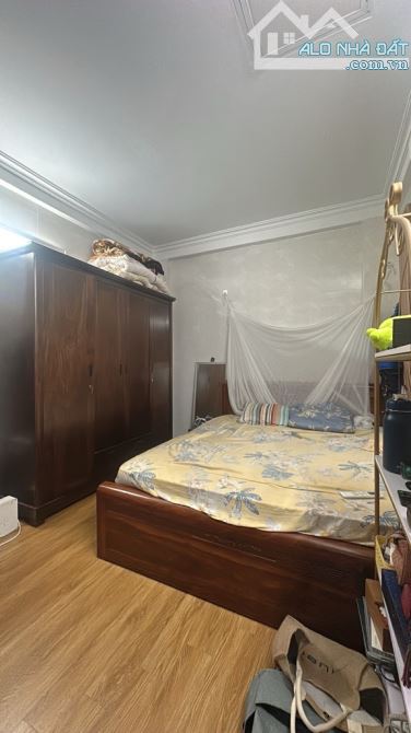NHÀ DÂN XÂY NGÕ 42 SÀI ĐỒNG 48M2, GẦN HỒ, VÀI BƯỚC RA Ô TÔ TRÁNH ĐỖ NGÀY ĐỆM,AN SINH ĐỈNH - 4