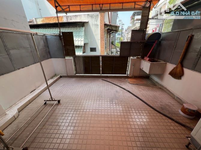 BÁN NHÀ ( 4x15 ) GẦN MT CÔ GIANG - TT QUẬN 1 - CHỈ 11 Tỷ - 4