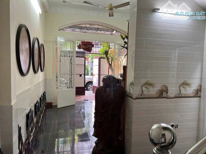 Nhà Cho Thuê Khu VIP xe hơi xa tải đậu Hẻm  Nguyên Hồng - 4